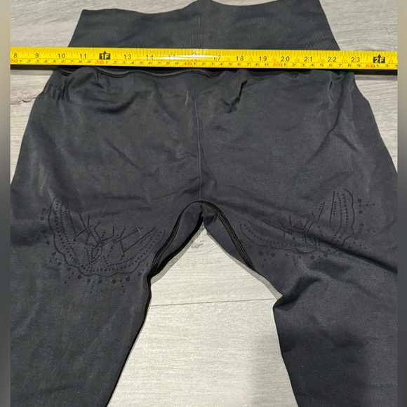 GYMSHARK Studio Leggings Mandala Style - Picture 5 of 5